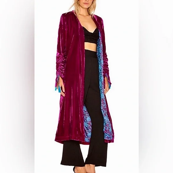 Elegant light weight Velvet jacket - Picture 5 of 5